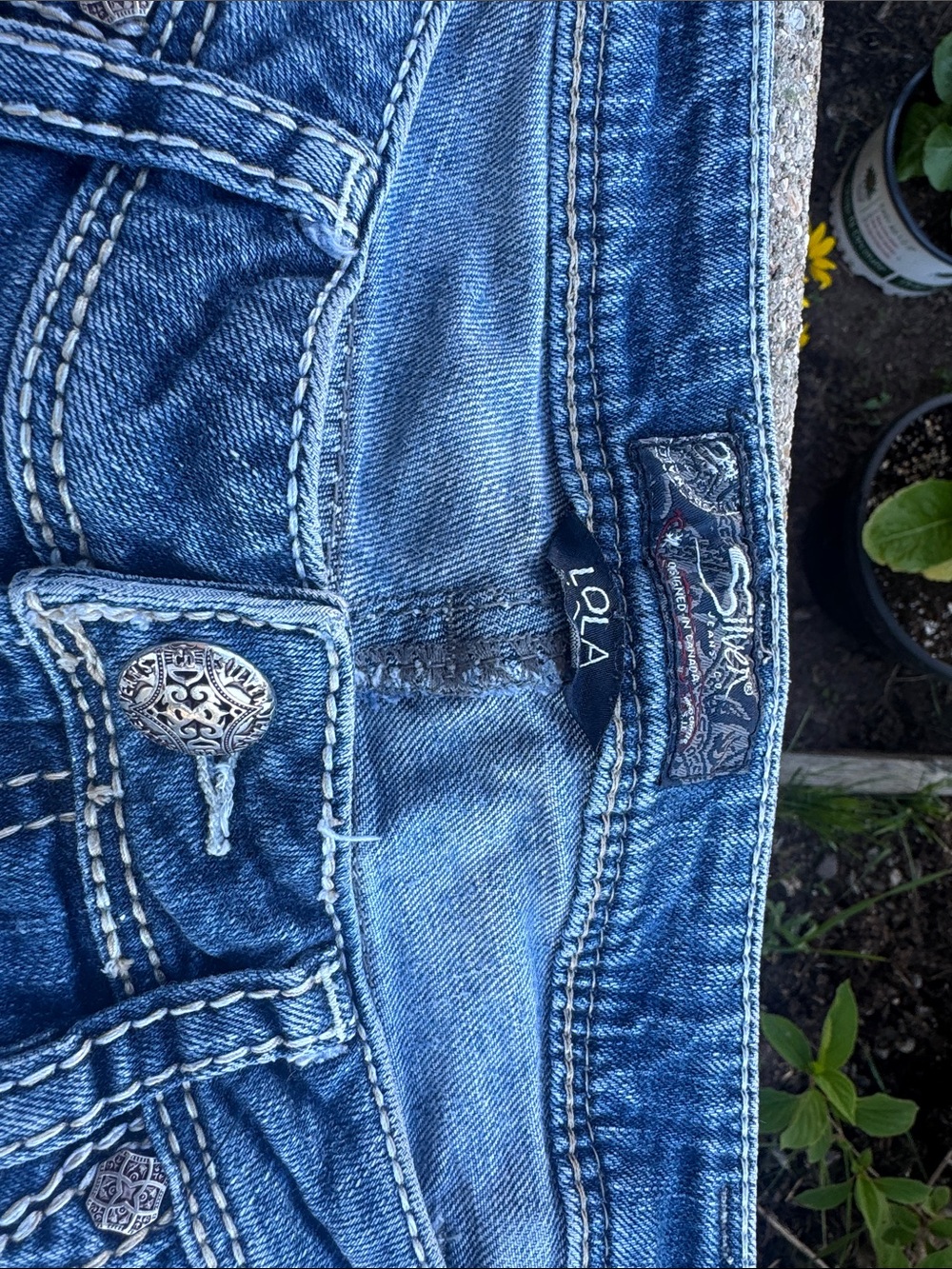 **SILVER Jeans** “Lola” bootcut/flare 34in waist + 31in length